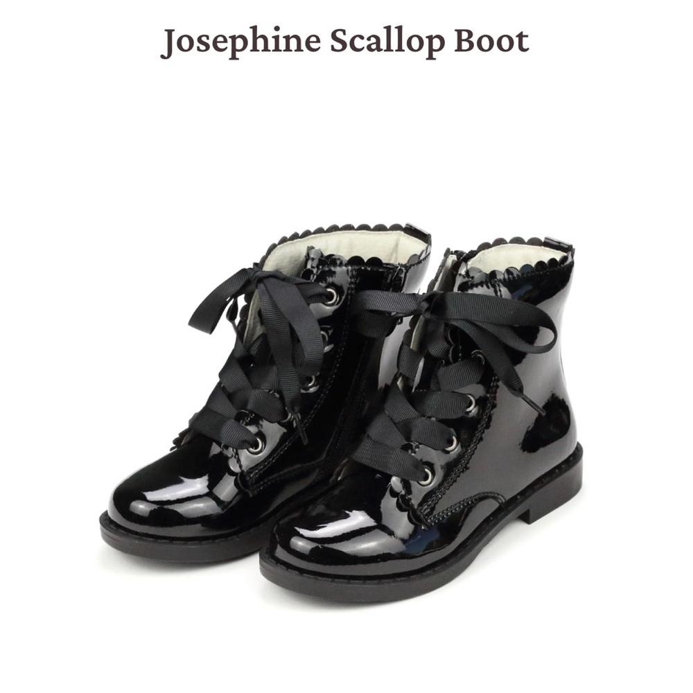 L’amour Josephine patent leather boot girl (toddler) size 7.